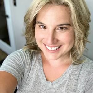 Meet your Posher, April